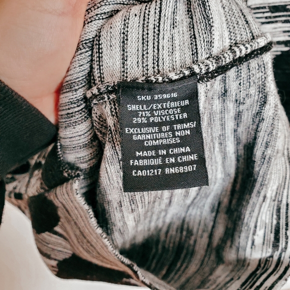 Le Château bodycon floral print dress - Picture 5 of 5